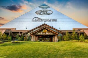 Big Cypress Lodge in Memphis 