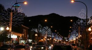 downtown-tennessee-smoky-mountains